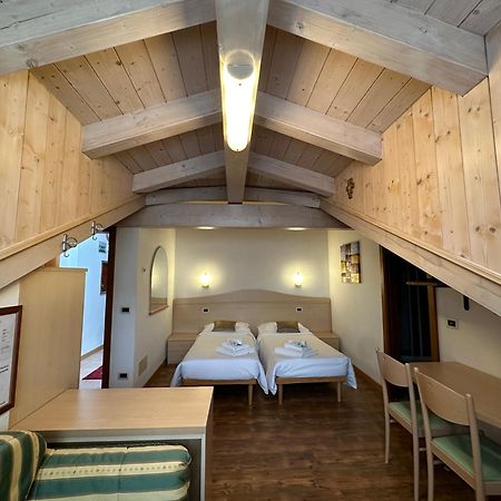 Hotel Garni Maffei Пинцоло Екстериор снимка