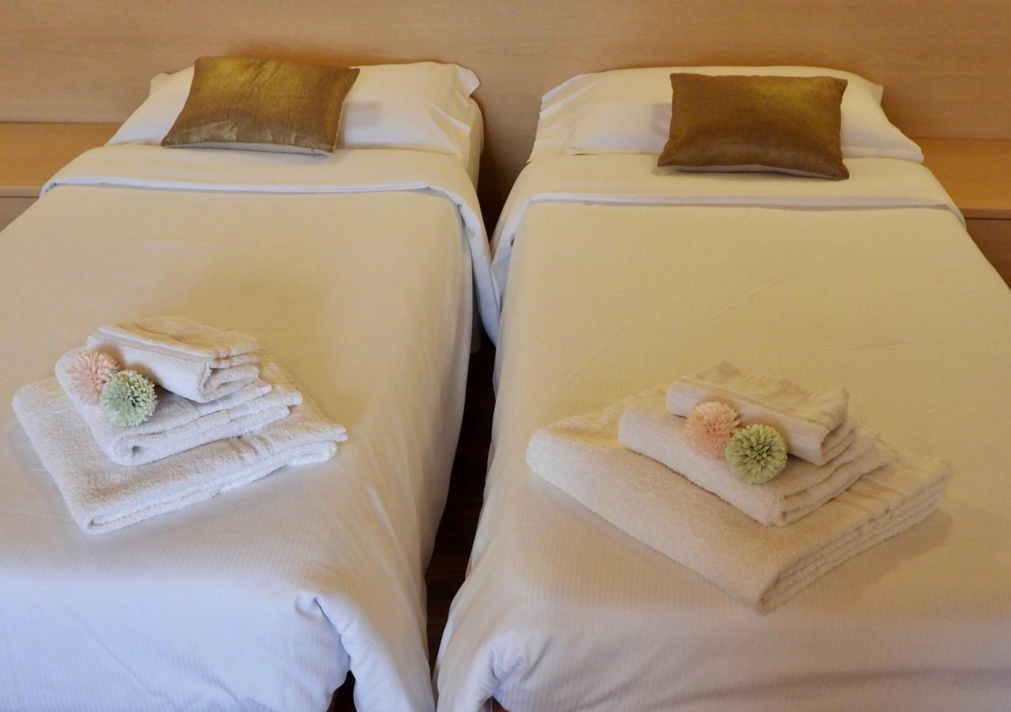Hotel Garni Maffei Пинцоло Екстериор снимка