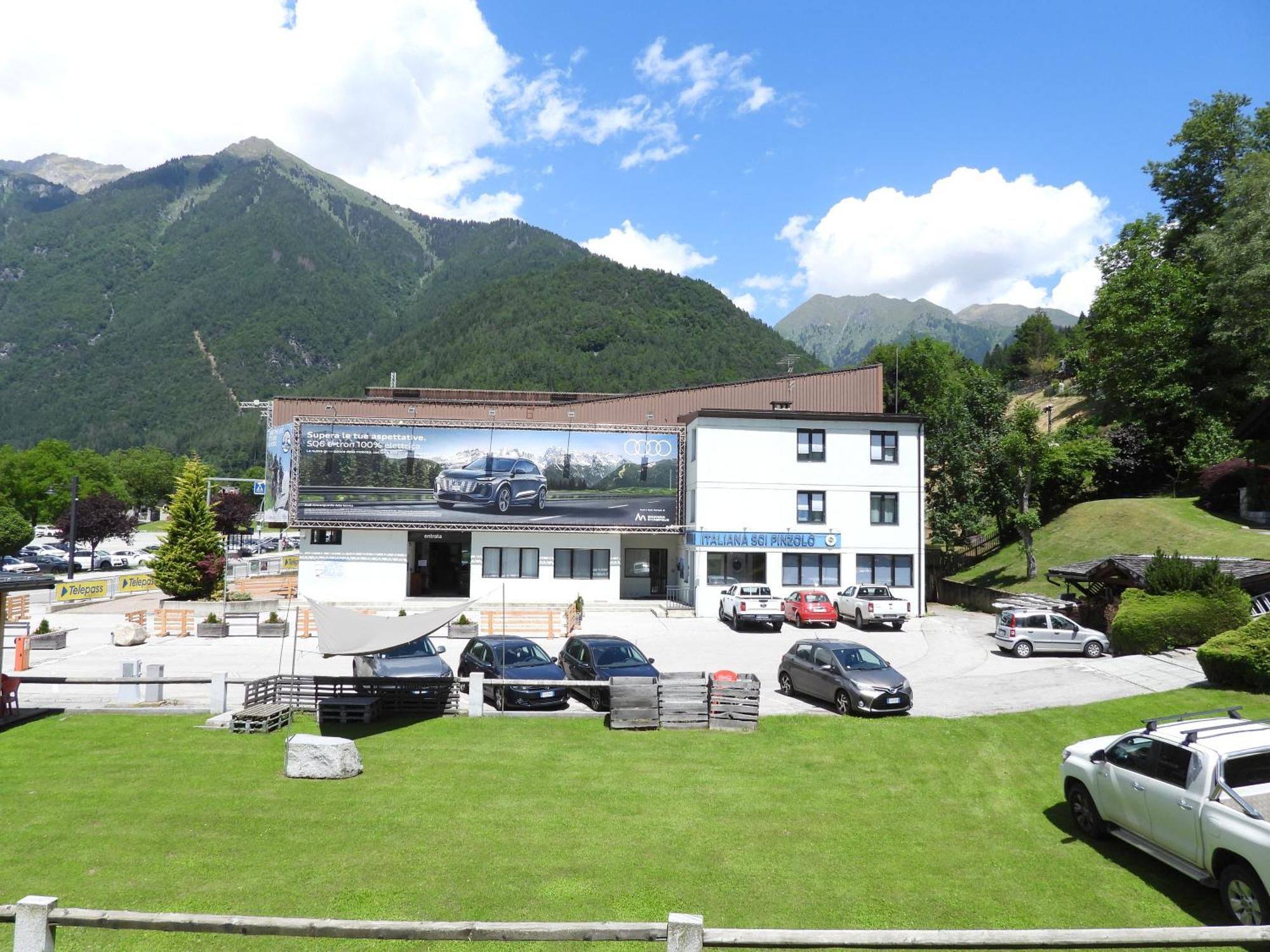Hotel Garni Maffei Пинцоло Екстериор снимка
