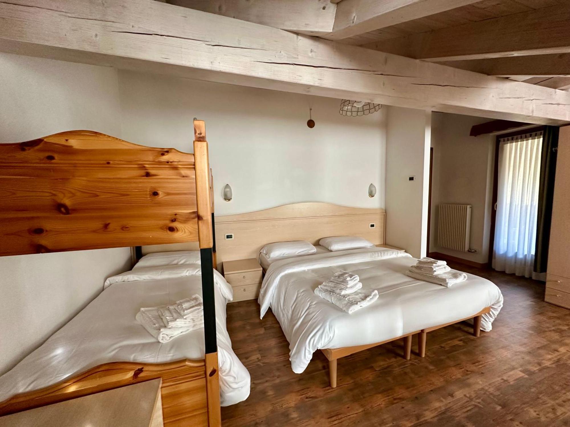 Hotel Garni Maffei Пинцоло Екстериор снимка